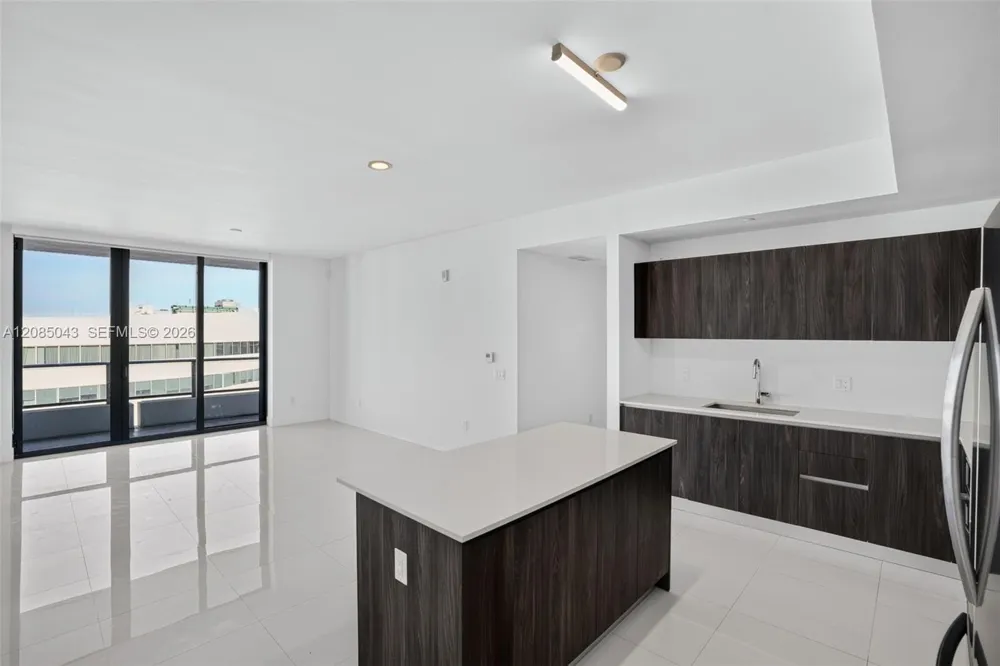 2960 NE 207th St #1105 Aventura, FL 33180