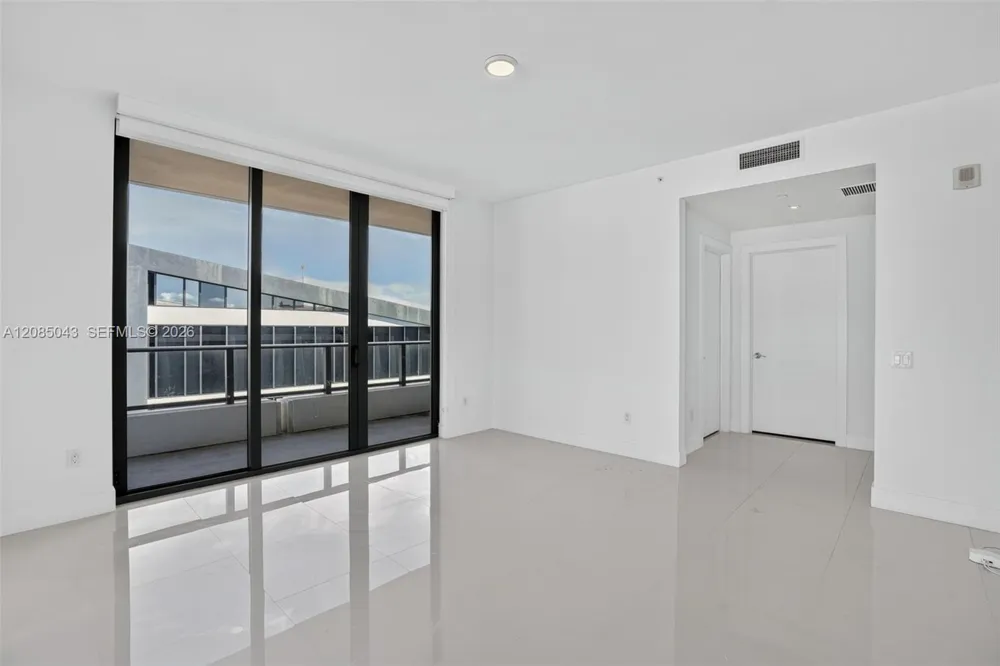 2960 NE 207th St #1105 Aventura, FL 33180