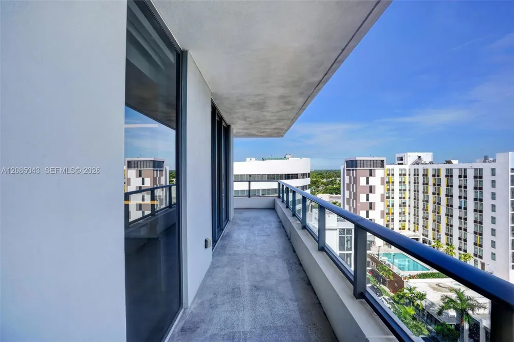 2960 NE 207th St #1105 Aventura, FL 33180