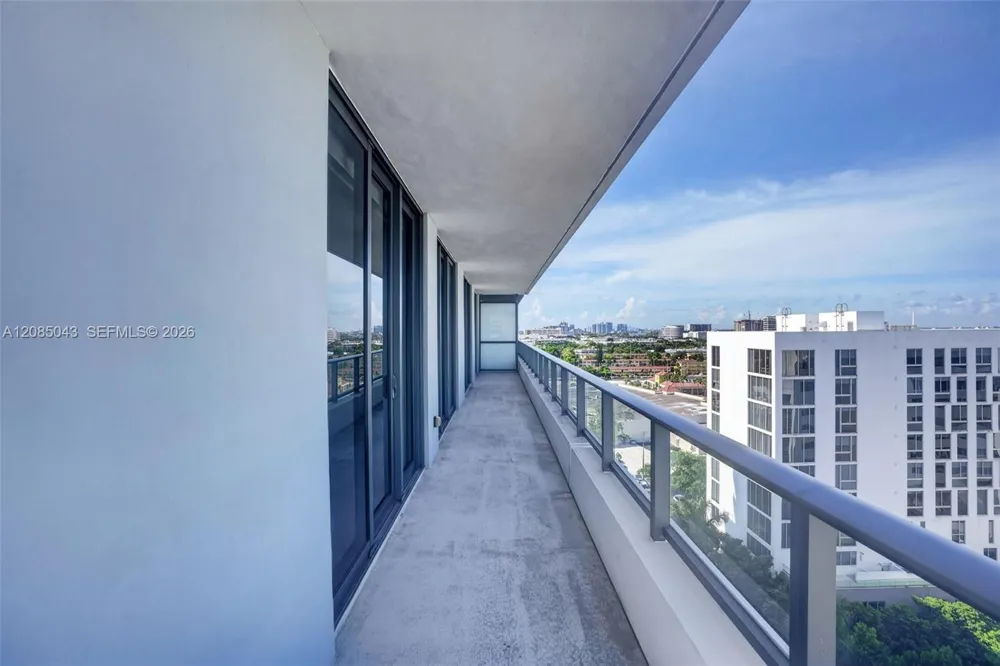 2960 NE 207th St #1105 Aventura, FL 33180