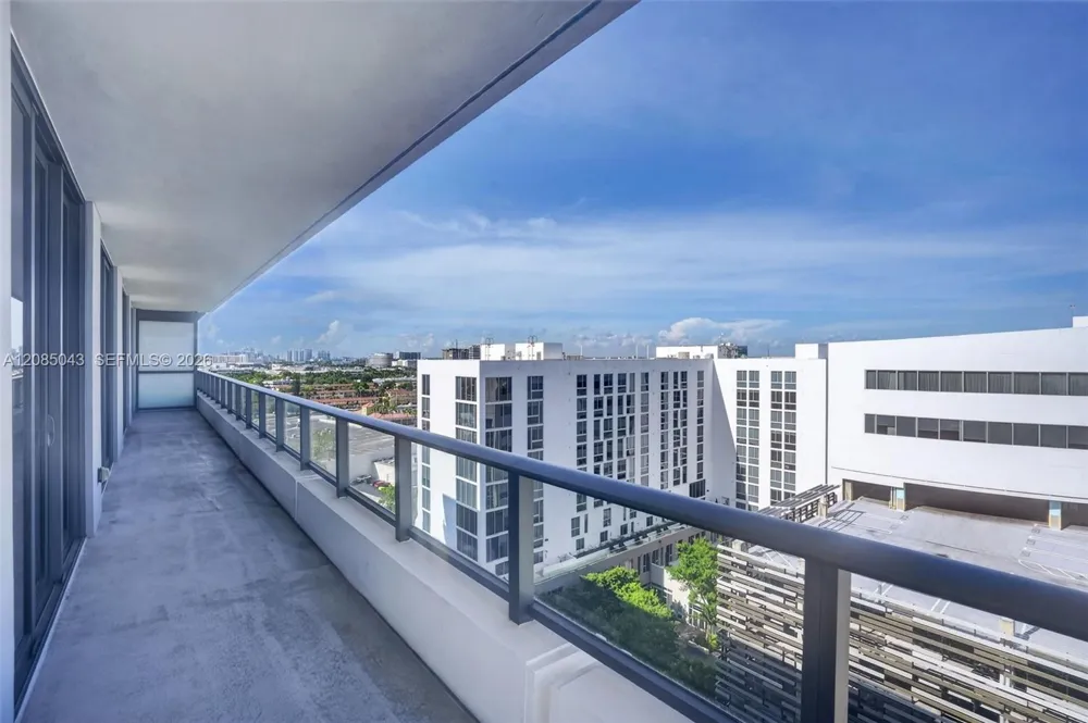 2960 NE 207th St #1105 Aventura, FL 33180