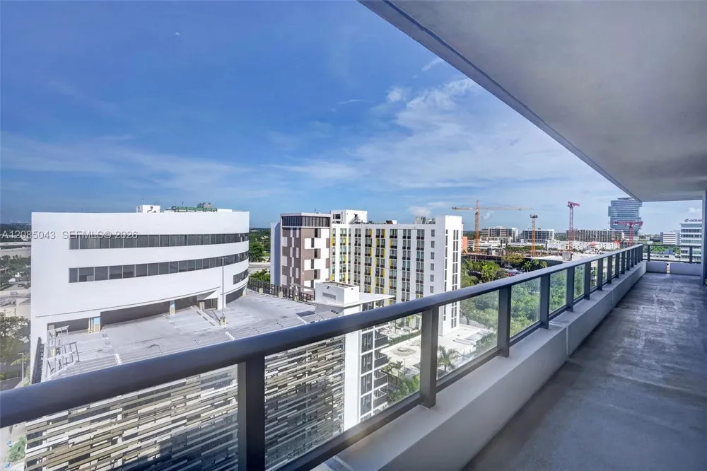 2960 NE 207th St #1105 Aventura, FL 33180