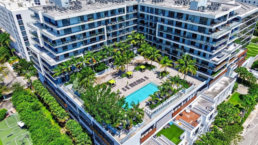 2960 NE 207th St #1105 Aventura, FL 33180