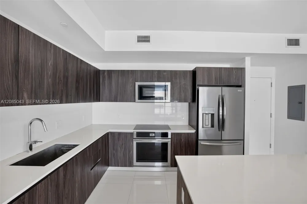 2960 NE 207th St #1105 Aventura, FL 33180