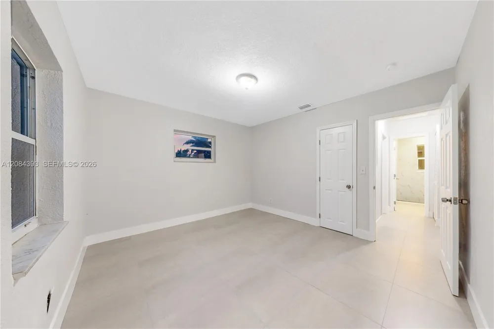 11702 NW 1st Ave #11702 Miami, FL 33168