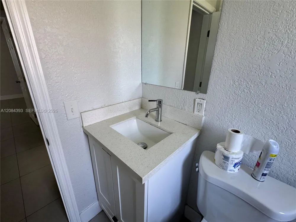 11702 NW 1st Ave #11702 Miami, FL 33168