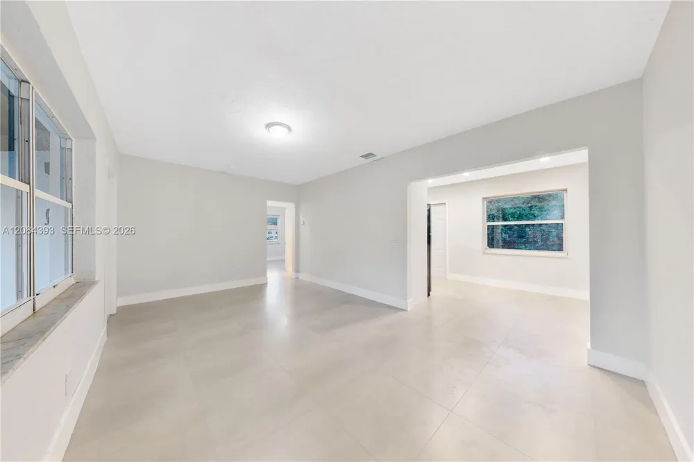 11702 NW 1st Ave #11702 Miami, FL 33168