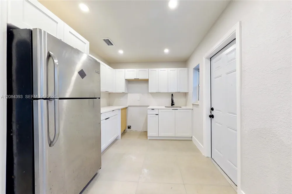 11702 NW 1st Ave #11702 Miami, FL 33168