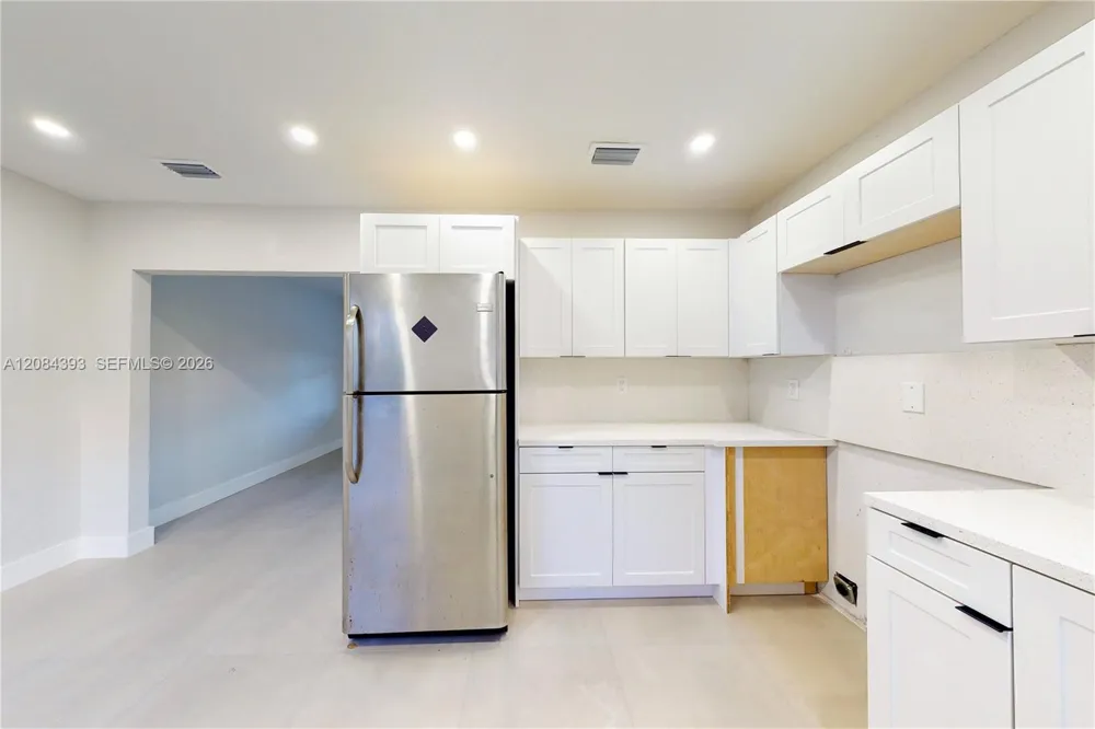 11702 NW 1st Ave #11702 Miami, FL 33168