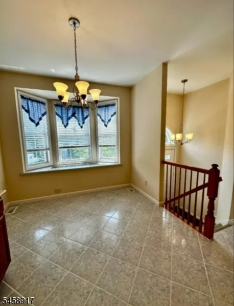 201 Swathmore Dr Nutley, NJ 07110