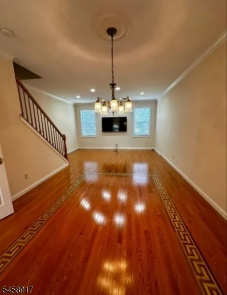 201 Swathmore Dr Nutley, NJ 07110