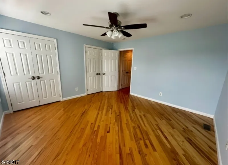 201 Swathmore Dr Nutley, NJ 07110