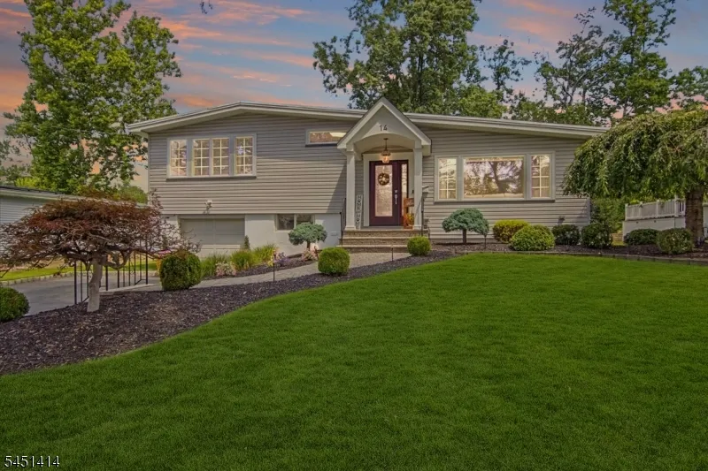 14 Beverly Rd Cedar Grove, NJ 07009