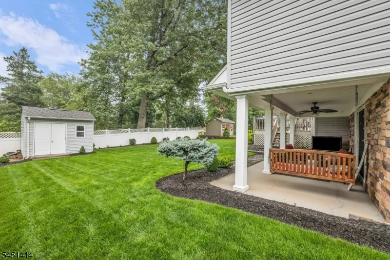 14 Beverly Rd Cedar Grove, NJ 07009