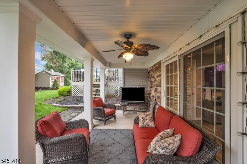 14 Beverly Rd Cedar Grove, NJ 07009