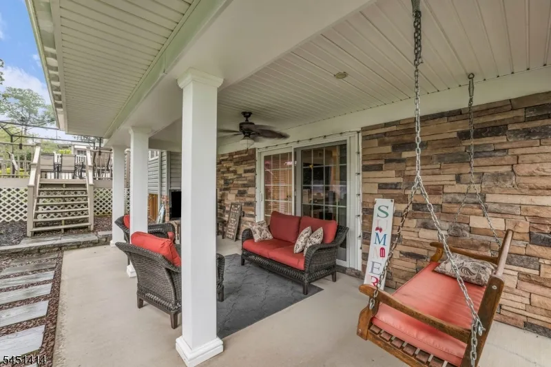 14 Beverly Rd Cedar Grove, NJ 07009