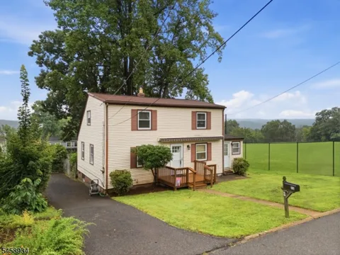 11 Birchwood Rd