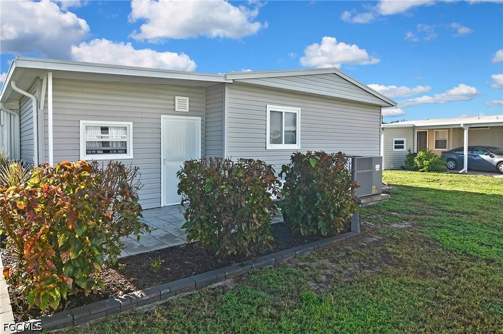 Snead Drive North Fort Myers, FL 33903