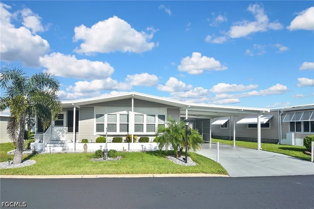 Snead Drive North Fort Myers, FL 33903