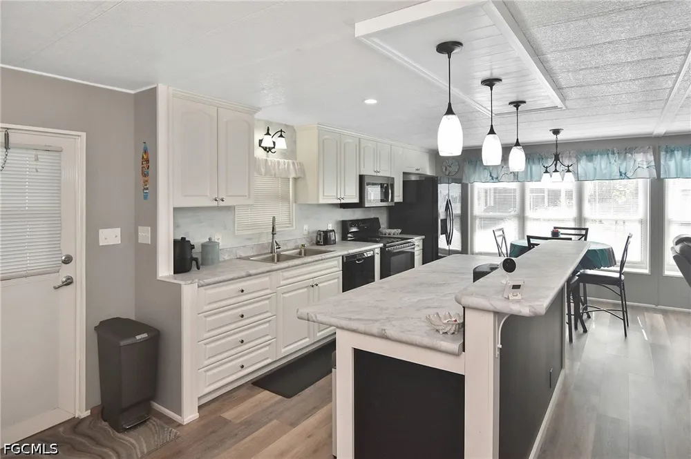 Snead Drive North Fort Myers, FL 33903