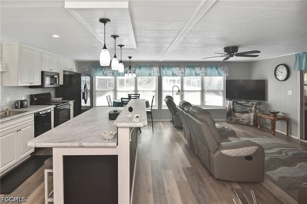 Snead Drive North Fort Myers, FL 33903