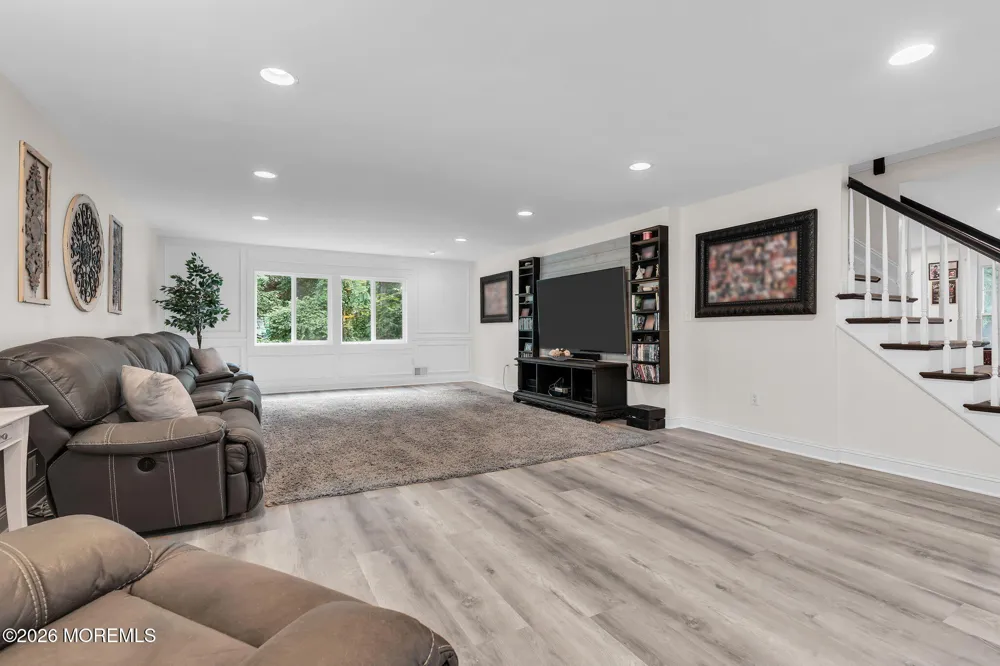 46 Shephard Drive Middletown, NJ 07748