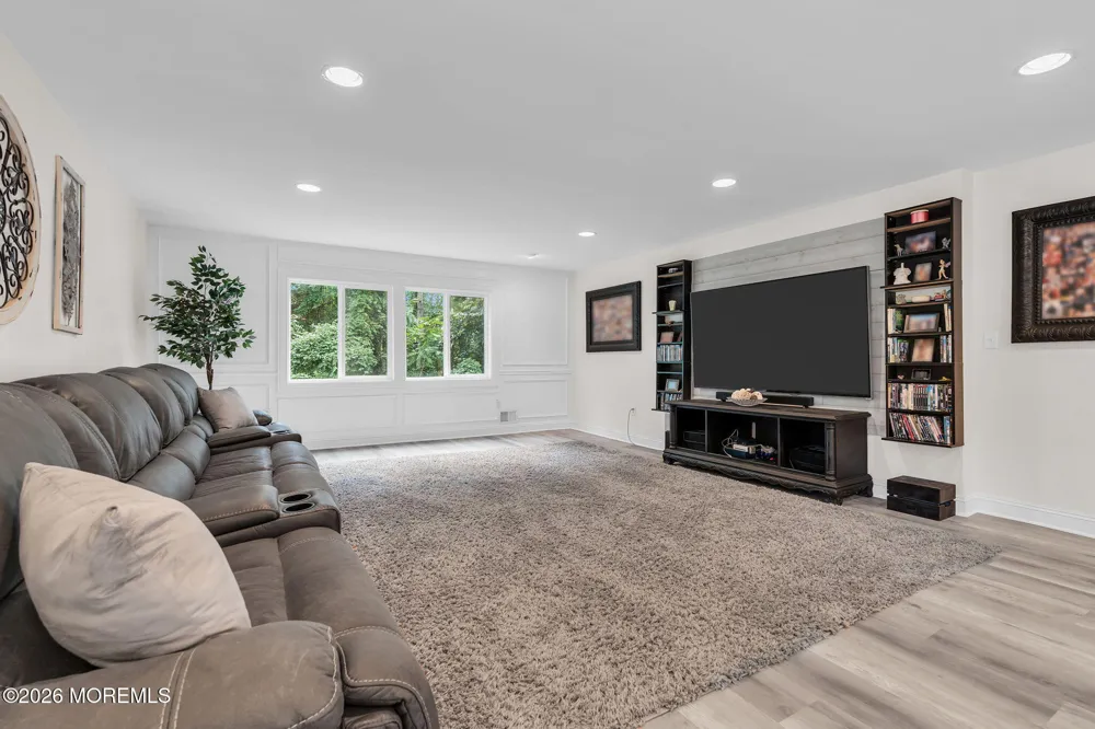 46 Shephard Drive Middletown, NJ 07748