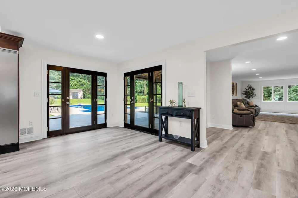 46 Shephard Drive Middletown, NJ 07748