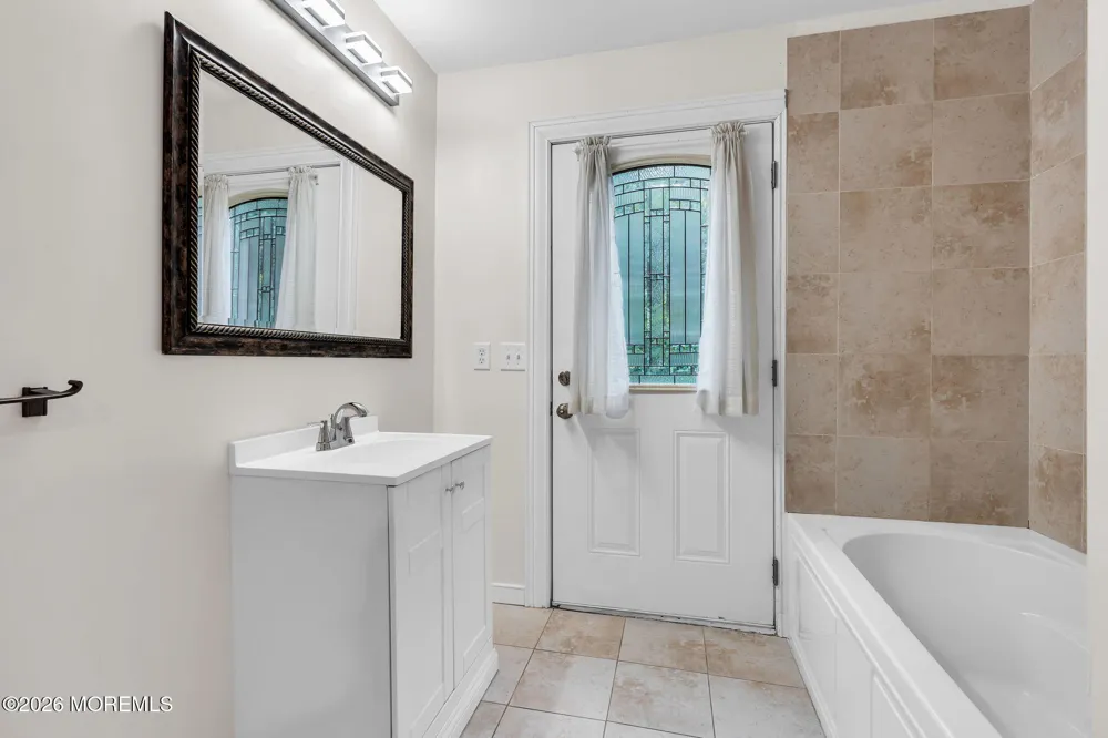46 Shephard Drive Middletown, NJ 07748