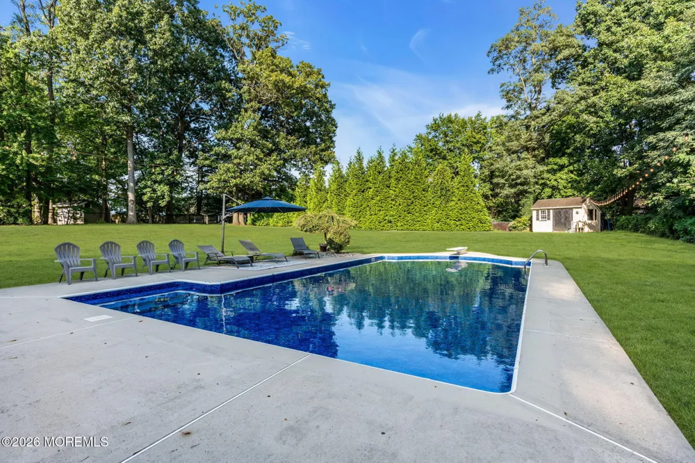 46 Shephard Drive Middletown, NJ 07748