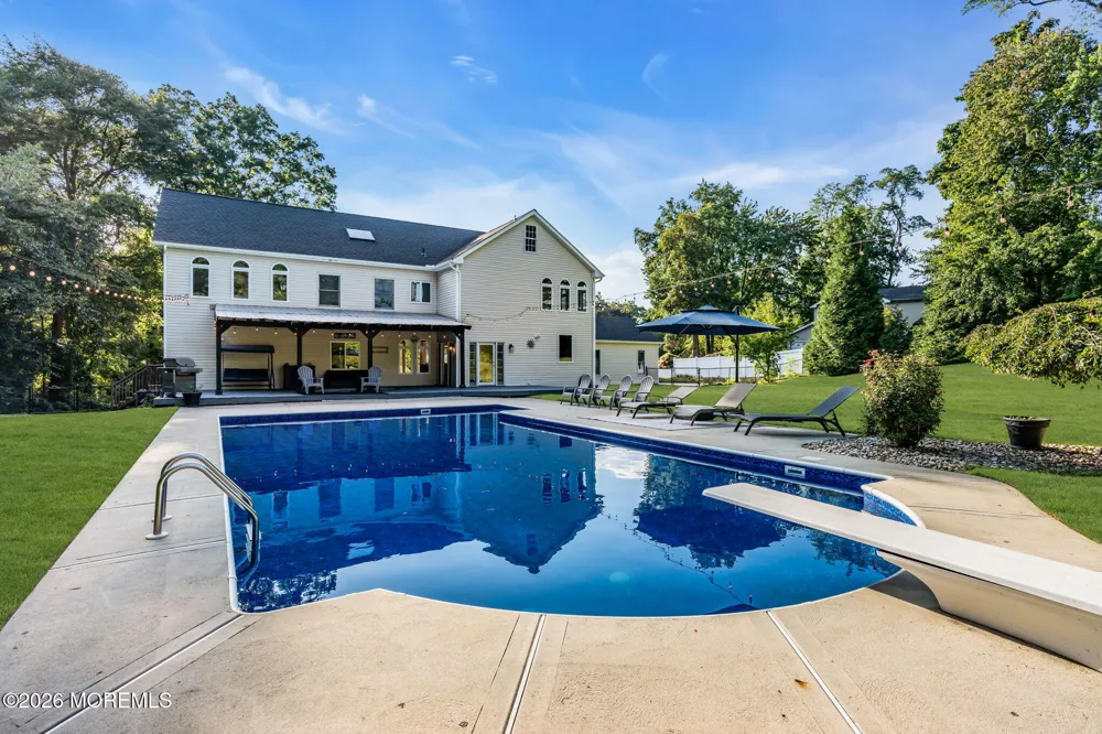 46 Shephard Drive Middletown, NJ 07748