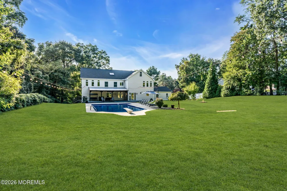 46 Shephard Drive Middletown, NJ 07748