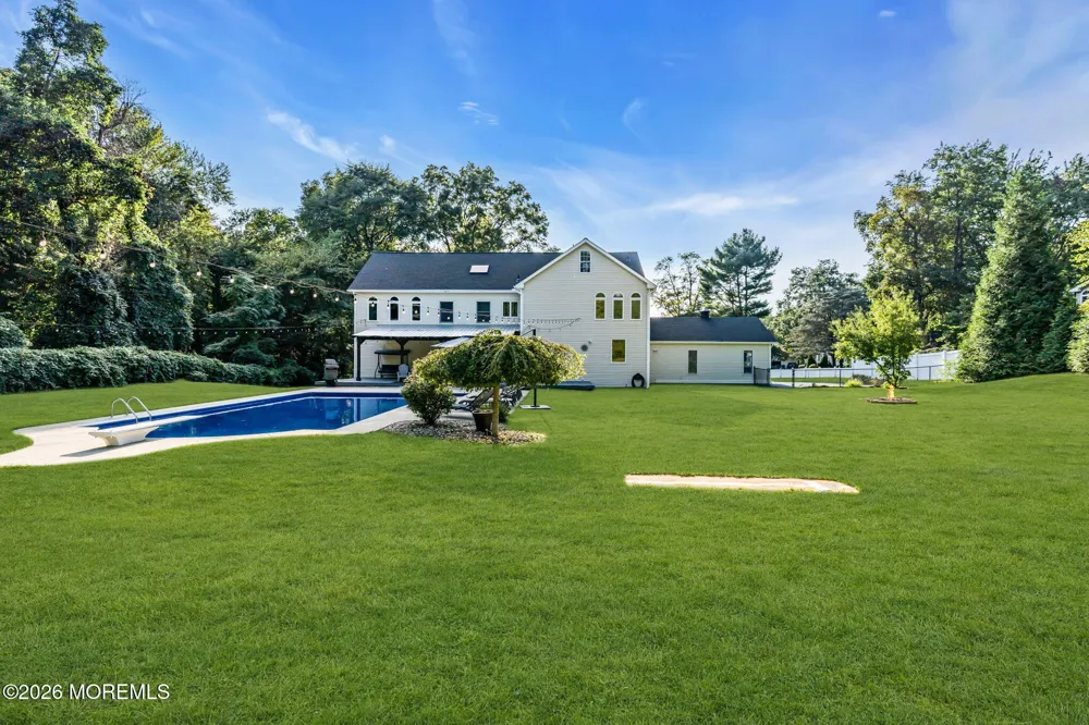46 Shephard Drive Middletown, NJ 07748