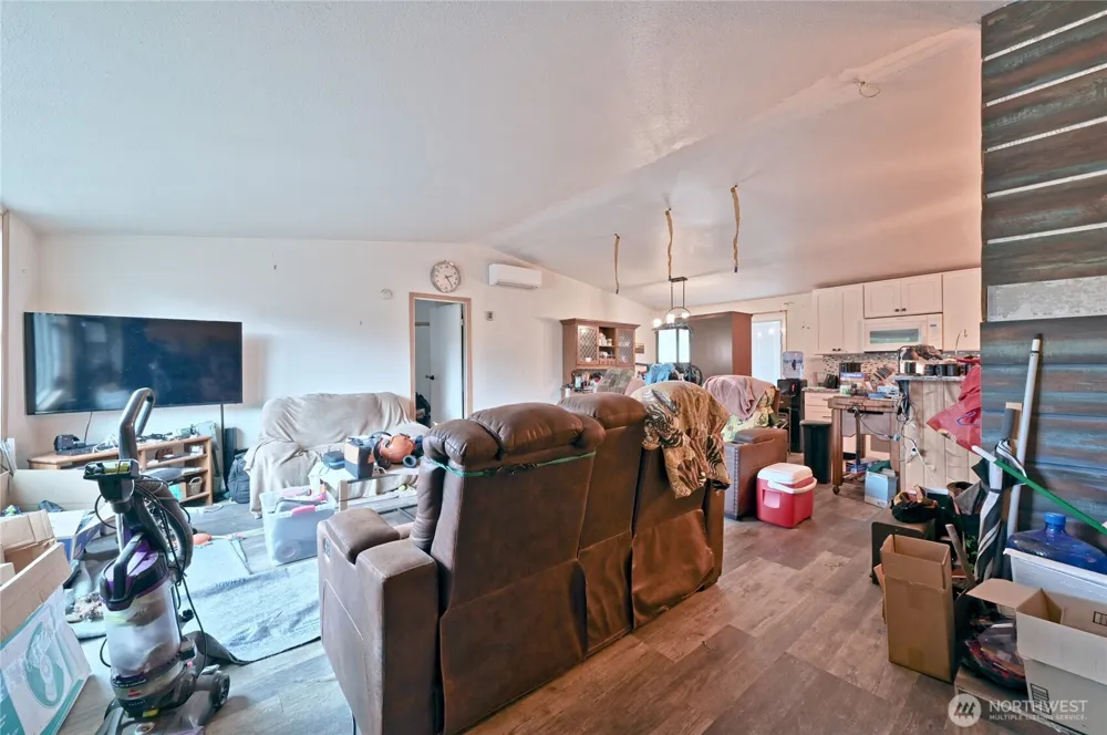 29708 7th Avenue E Roy, WA 98580
