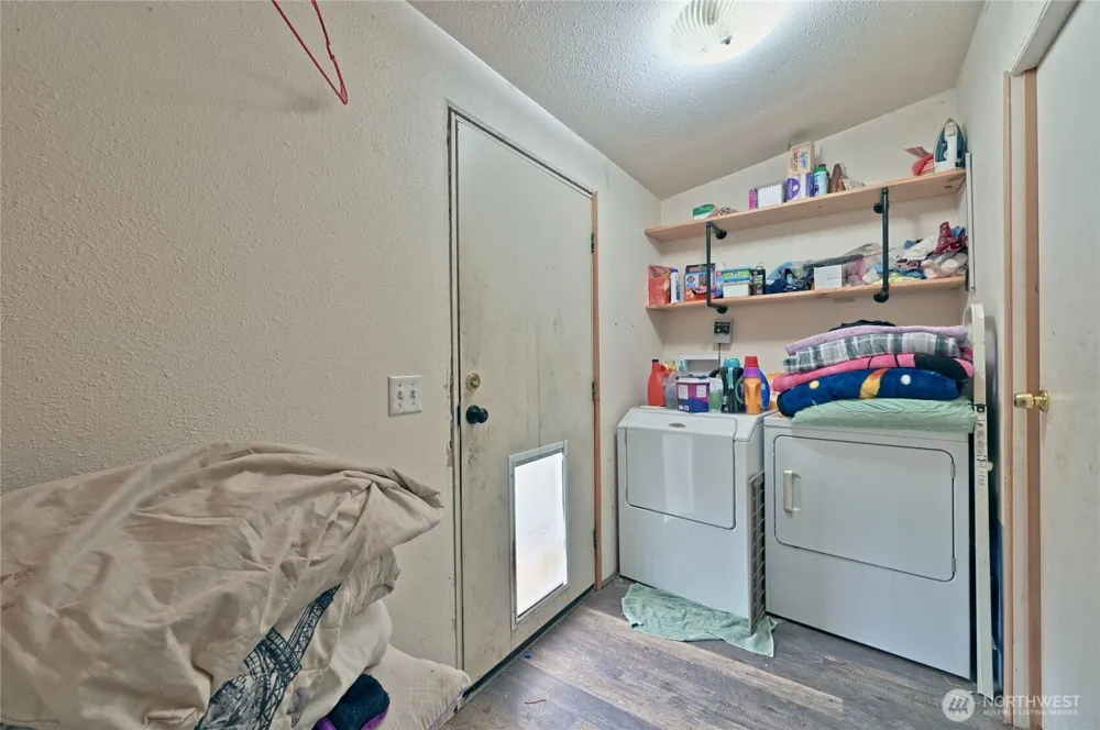 29708 7th Avenue E Roy, WA 98580