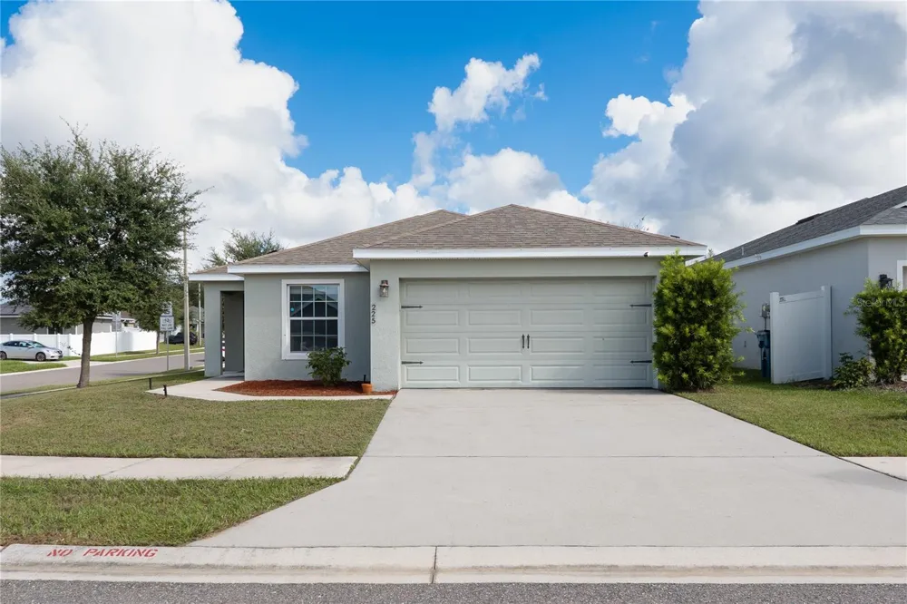 225 SANDESTIN DRIVE Haines City, FL 33844