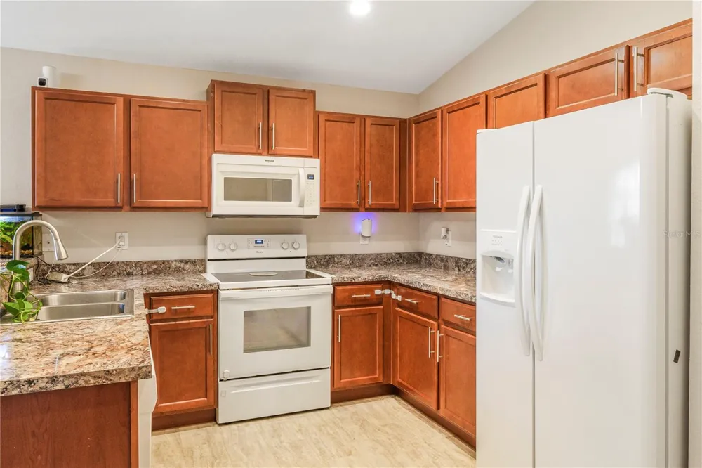 225 SANDESTIN DRIVE Haines City, FL 33844