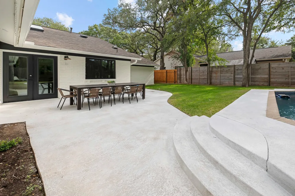 8806 Ridgehill Drive Austin, TX 78759