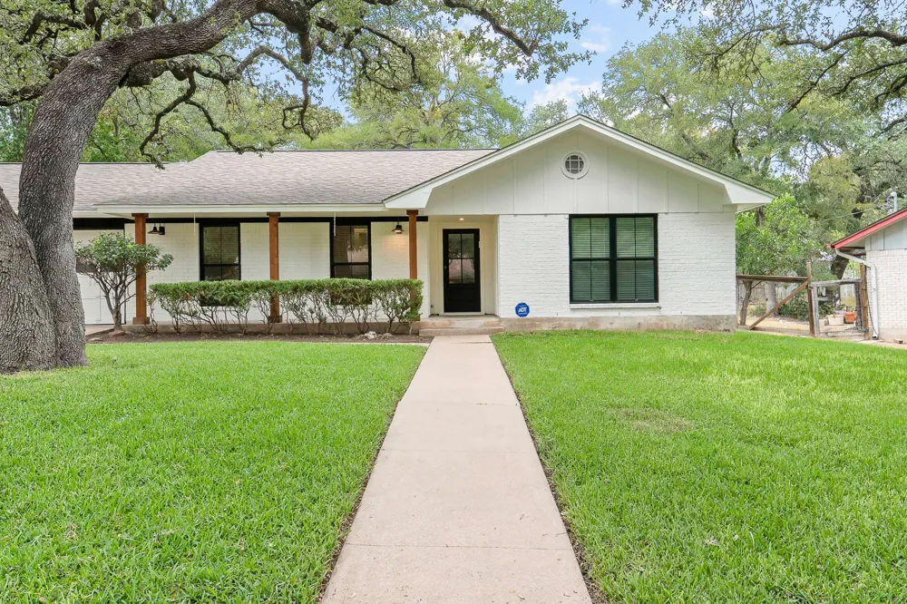 8806 Ridgehill Drive Austin, TX 78759