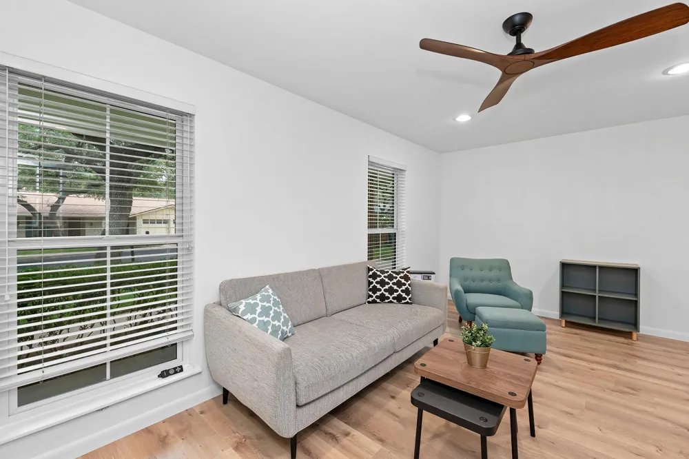 8806 Ridgehill Drive Austin, TX 78759