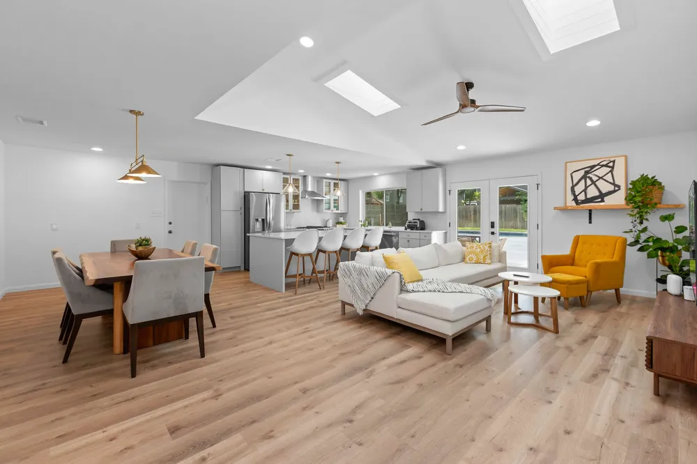 8806 Ridgehill Drive Austin, TX 78759