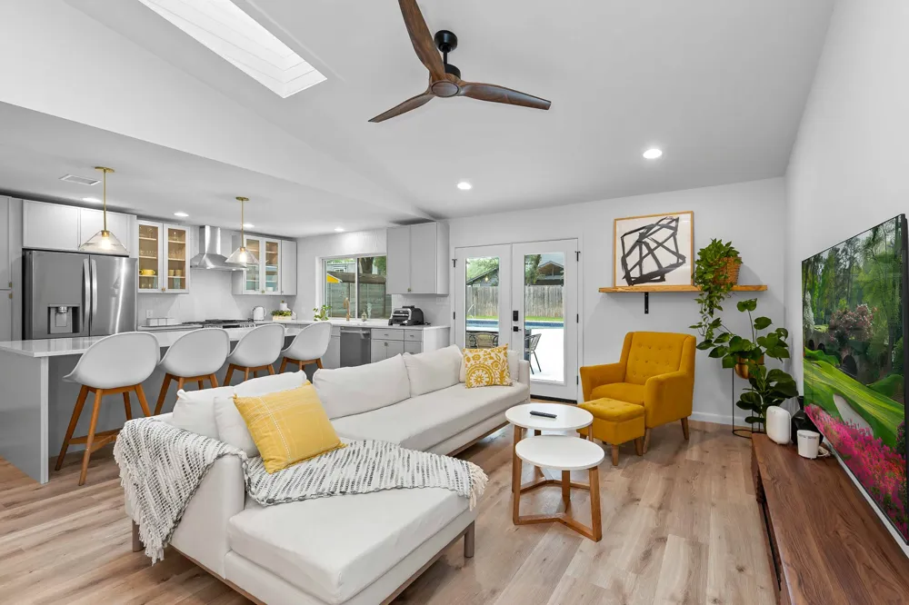 8806 Ridgehill Drive Austin, TX 78759