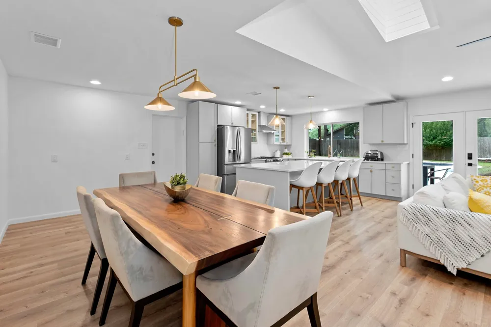 8806 Ridgehill Drive Austin, TX 78759