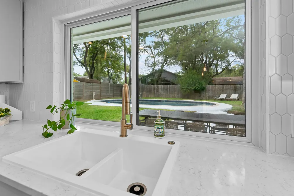 8806 Ridgehill Drive Austin, TX 78759