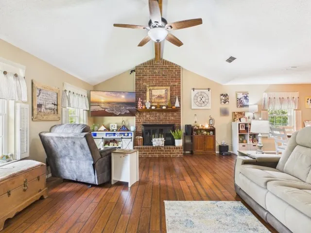 3602 San Saba Athens, TX 75752