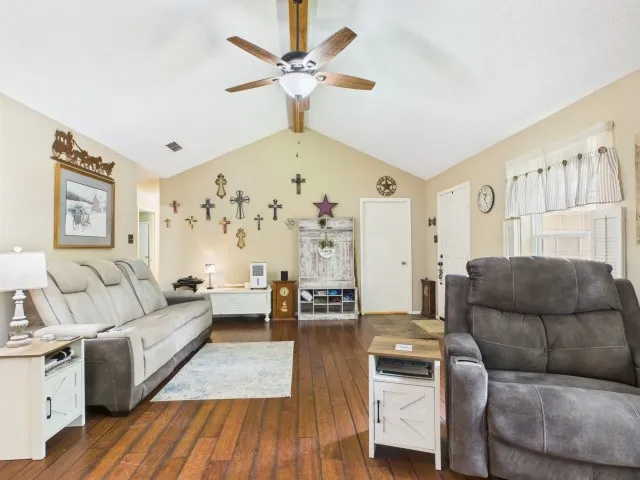 3602 San Saba Athens, TX 75752