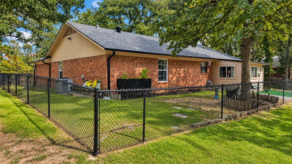 3602 San Saba Athens, TX 75752
