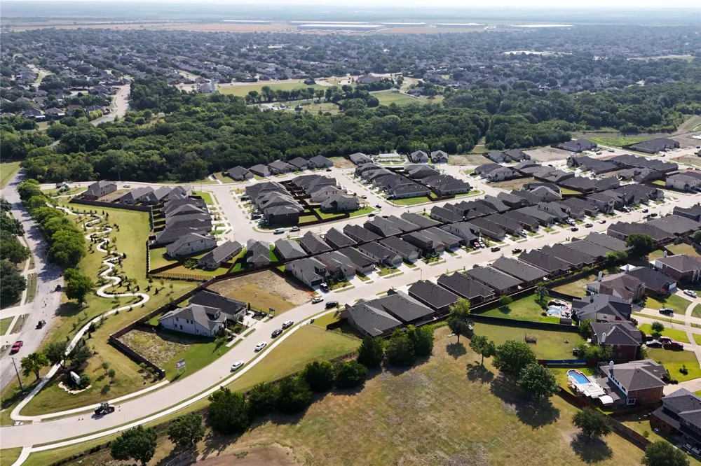 2032 Paradise Valley Drive Mesquite, TX 75149