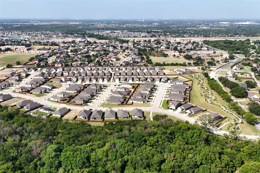2032 Paradise Valley Drive Mesquite, TX 75149