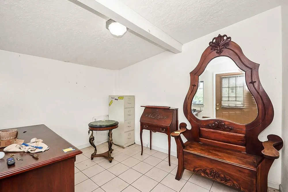 4415 W Bayshore Drive Bacliff, TX 77518